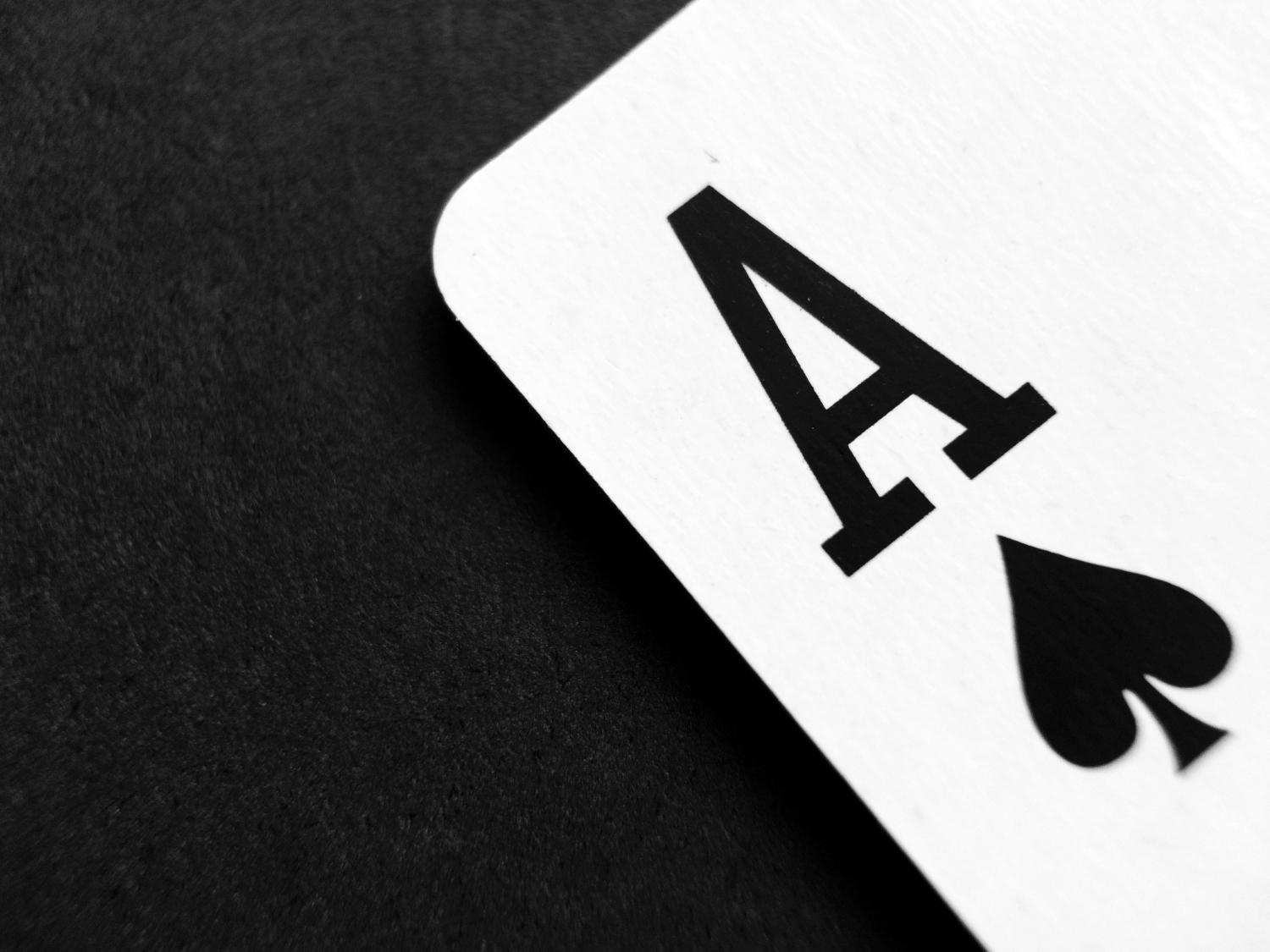 Inside a Baccarat Round: From Initial Cards to the Winning Hand